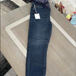 NWT Pink Blush maternity jeans size 29